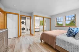 Moon River Retreat - Riverfront!