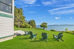 Fox Beach House · Fox Beach House! Oceanfront home, sleeps 10!