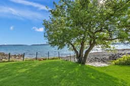 Fox Beach House · Fox Beach House! Oceanfront home, sleeps 10!