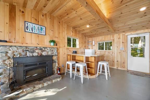 The Pond House - Waterfront!