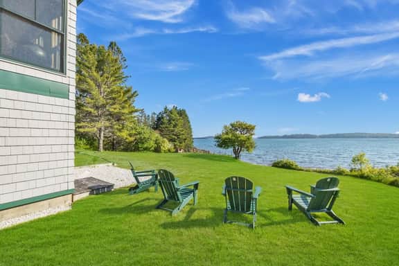 Fox Beach House · Fox Beach House! Oceanfront home, sleeps 10!