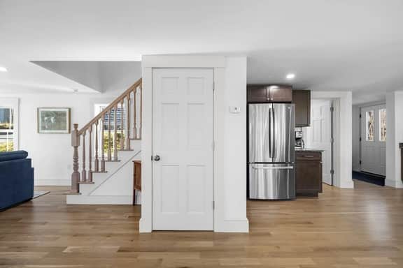 Willows Way  · Willows Way – Walkable Downtown Ellsworth!