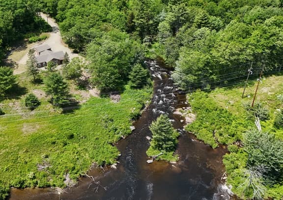 Shoreline Solace - Waterfront! Close to Acadia!
