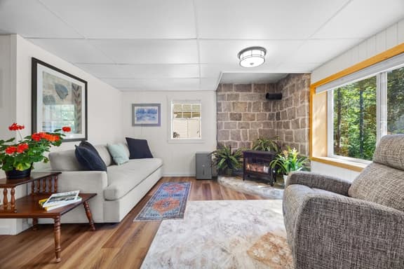 Summit Sanctuary – Minutes to Downtown Blue Hill!