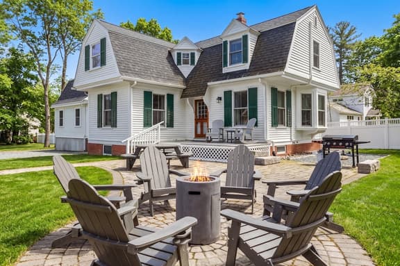 The Hideaway - NEW! In downtown Bar Harbor!