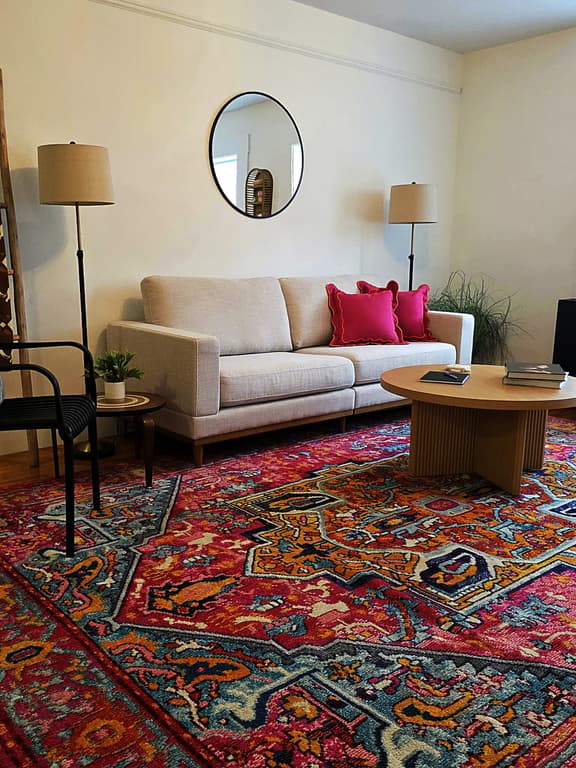 Marigold Flat - NEW! Downtown Ellsworth - Image 1